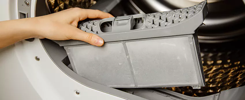 Signs Of A Clogged Dryer Lint Trap in Kearney, Nebraska